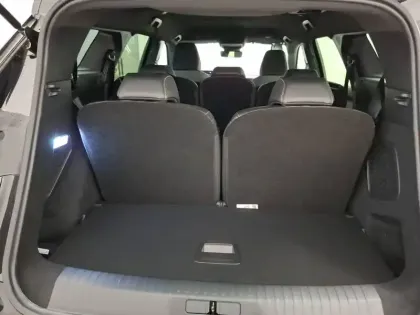 Photo 8 Peugeot 5008  Hybrid 145 ch e-DCS6