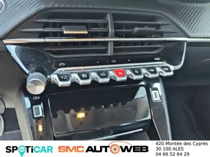 Photo 24 Peugeot 208  PureTech 100 S&S BVM6