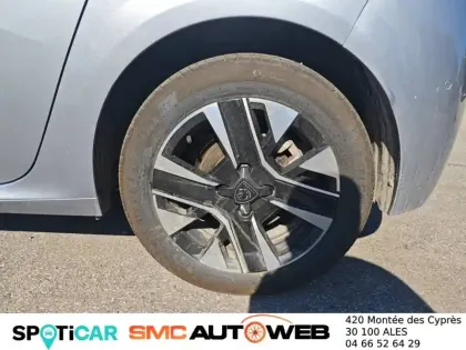 Photo 10 Peugeot 208  PureTech 100 S&S BVM6