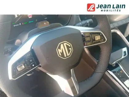 Photo 11 Mg ZS  1.5 L Hybrid+ 197 ch