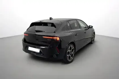 Photo 37 Opel Astra  Hybrid 180 ch BVA8