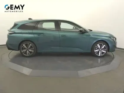 Photo 36 Peugeot 308  SW PHEV 180 e-EAT8