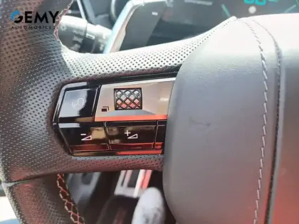 Photo 15 DS DS 7 DS7 Crossback Hybride E-Tense 225 EAT8
