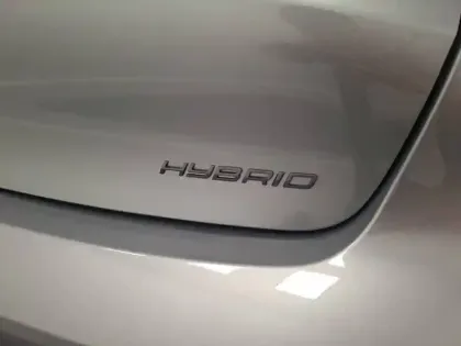 Photo 28 Peugeot 208  Hybrid 110 ch e-DCS6