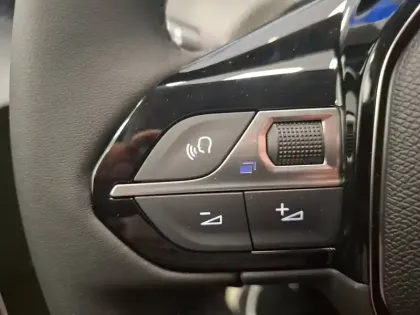 Photo 21 Peugeot 208  Hybrid 110 ch e-DCS6