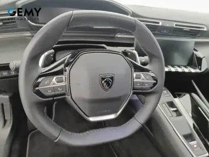 Photo 12 Peugeot 508  Hybrid 225 e-EAT8 + toit ouvrant et pack cuir