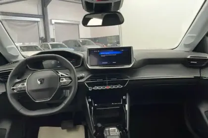 Photo 8 Peugeot 208  Hybrid 110 ch e-DCS6