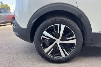 Photo 12 Peugeot 3008  Hybrid 225 e-EAT8