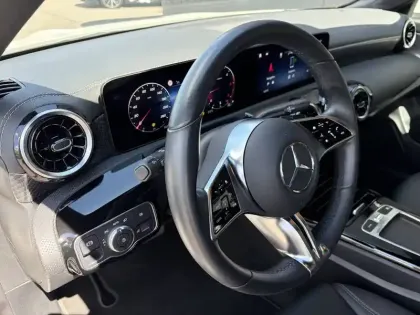 Photo 13 Mercedes CLA  Shooting Brake 180 d 8G-DCT