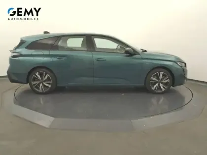 Photo 36 Peugeot 308  SW PHEV 180 e-EAT8