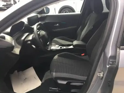 Photo 14 Peugeot 208  Electrique 50 kWh 136ch