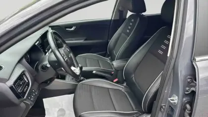 Photo 12 Kia Stonic  1.0 T-GDi 120 ch MHEV iBVM6