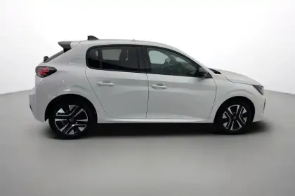 Photo 6 Peugeot 208  Hybrid 145 e-DCS6