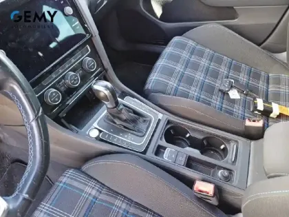 Photo 11 Volkswagen Golf  Hybride Rechargeable 1.4 TSI 204 DSG6