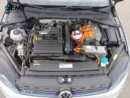 Photo 26 Volkswagen Golf  Hybride Rechargeable 1.4 TSI 204 DSG6