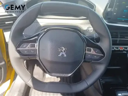 Photo 13 Peugeot 208  Electrique 50 kWh 136ch
