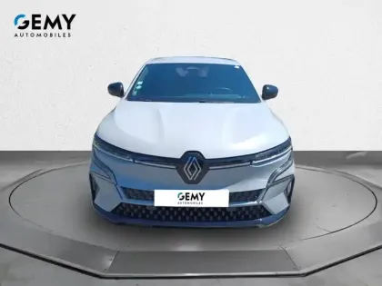 Photo 16 Renault Megane  E-Tech EV60 220 ch super charge