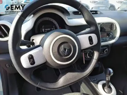 Photo 12 Renault Twingo  III E-Tech