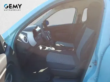 Photo 23 Renault Twingo  III E-Tech