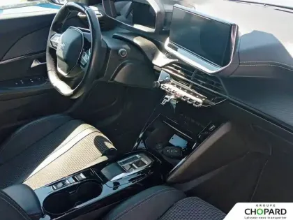 Photo 12 Peugeot 2008  Electrique 136 ch