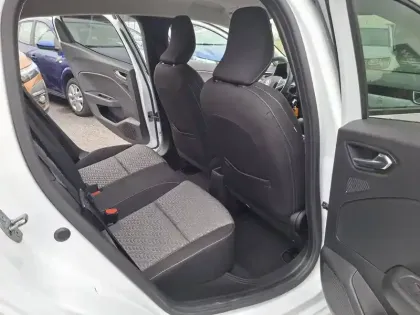 Photo 13 Renault Clio  E-Tech hybride 145