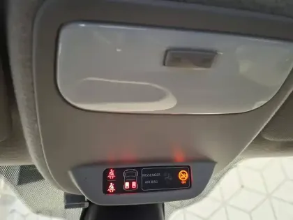 Photo 43 Renault Twingo  III E-Tech