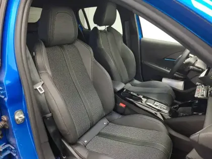 Photo 31 Peugeot 208  Electrique 50 kWh 136ch