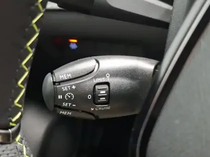 Photo 20 Peugeot 208  Electrique 50 kWh 136ch