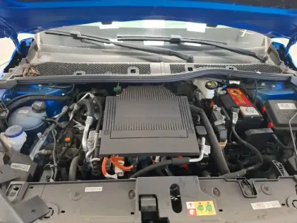 Photo 38 Peugeot 208  Electrique 50 kWh 136ch