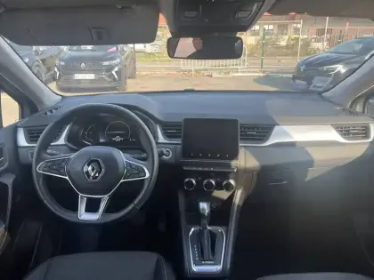 Photo 29 Renault Captur  E-Tech full hybrid 145