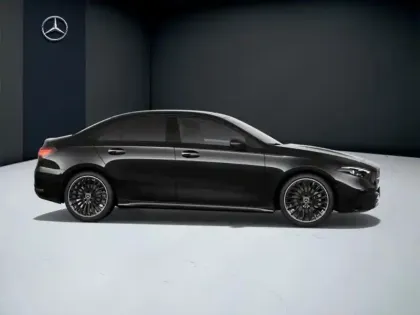 Photo 15 Mercedes Classe A 200 d Berline AMG Line