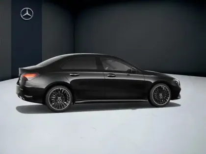 Photo 17 Mercedes Classe A 200 d Berline AMG Line