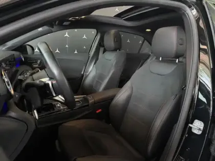 Photo 33 Mercedes Classe A 200 d Berline AMG Line