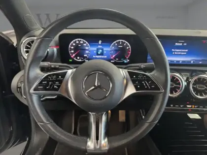 Photo 11 Mercedes Classe A 180 Progressive Line