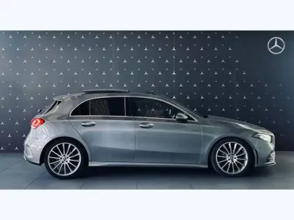 Photo 25 Mercedes Classe A 180 d AMG Line