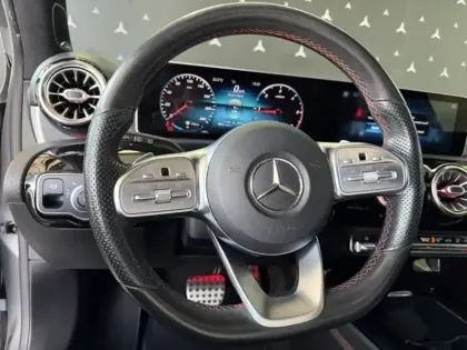 Photo 38 Mercedes Classe A 180 d AMG Line