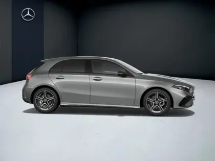 Photo 15 Mercedes Classe A 180 AMG Line