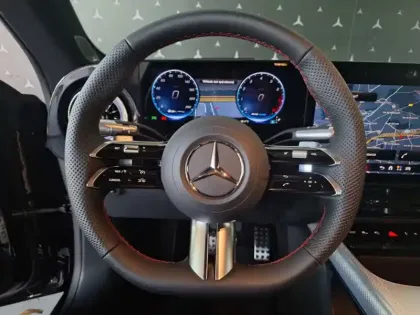 Photo 19 Mercedes CLA 200 AMG Line