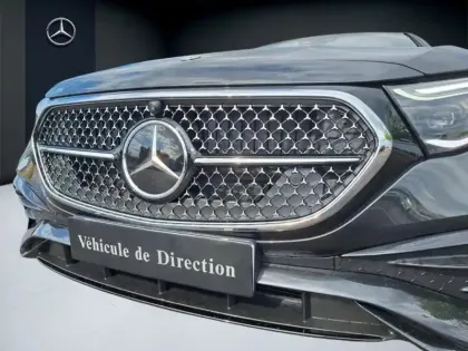 Photo 12 Mercedes Classe E  220 d 4MATIC AMG Line