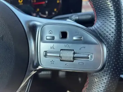 Photo 13 Mercedes CLA  200 d Coupé AMG Line