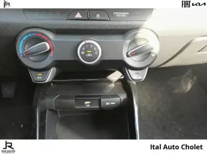 Photo 16 Kia Stonic  1.0 T-GDi 100ch Active
