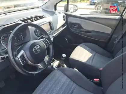 Photo 14 Toyota Yaris  69 VVT-i Dynamic 5p