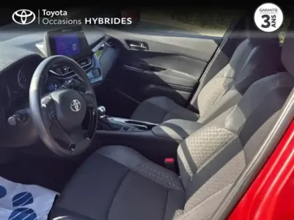 Photo 10 Toyota C-HR  1.8 Hybride 122ch Design E-CVT