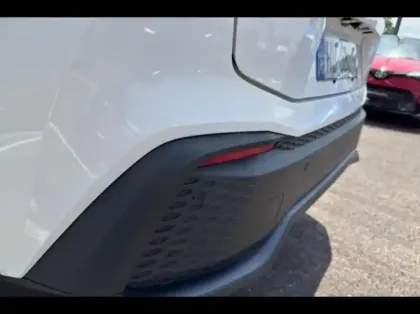 Photo 13 Toyota C-HR  Design PackConf RAC NG Hybride 200 2WD