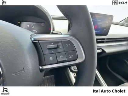 Photo 28 Fiat 600  1.2 Hybrid Turbo 145ch Icône eDCT6 Step 2