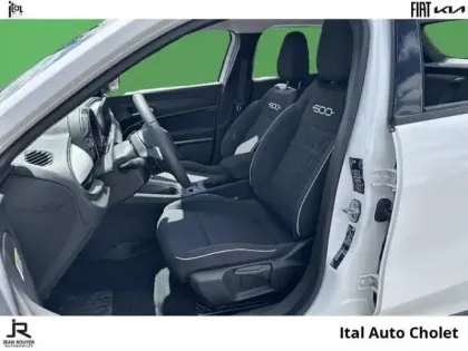 Photo 23 Fiat 600  1.2 Hybrid Turbo 145ch Icône eDCT6 Step 2