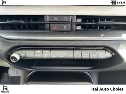 Photo 26 Fiat 600  1.2 Hybrid Turbo 145ch Icône eDCT6 Step 2
