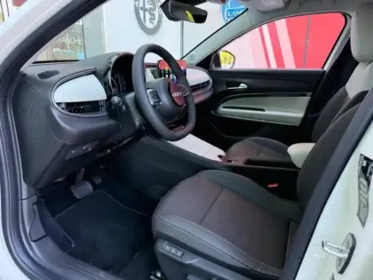 Photo 6 Fiat 600  e 156ch 54kWh La Prima (Certinergy 6100? déduit)