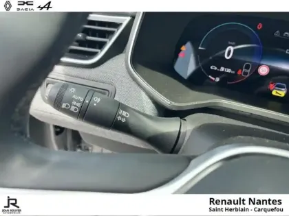 Photo 12 Renault Clio  1.6 E-Tech 145ch full hybrid Techno
