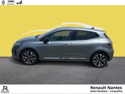 Photo 7 Renault Clio  1.6 E-Tech 145ch full hybrid Techno